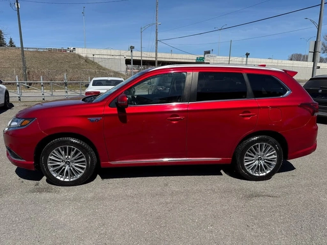 Mitsubishi Outlander * ПАНО* KEYLESS* Camera* ПОДГРЕВ* - автомобили, коли, обяви за нови и употребявани 1