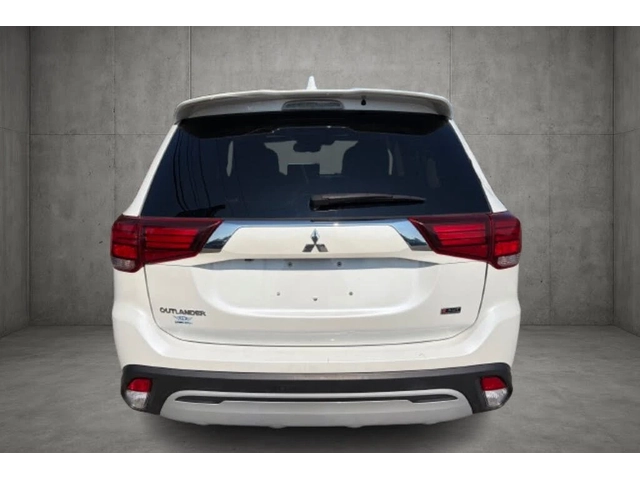 Mitsubishi Outlander * ПАНО* KEYLESS* Camera* ПОДГРЕВ* - автомобили, коли, обяви за нови и употребявани 6