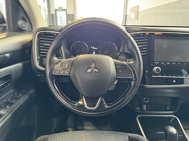 Mitsubishi Outlander * ПАНО* KEYLESS* Camera* ПОДГРЕВ* - автомобили, коли, обяви за нови и употребявани 9