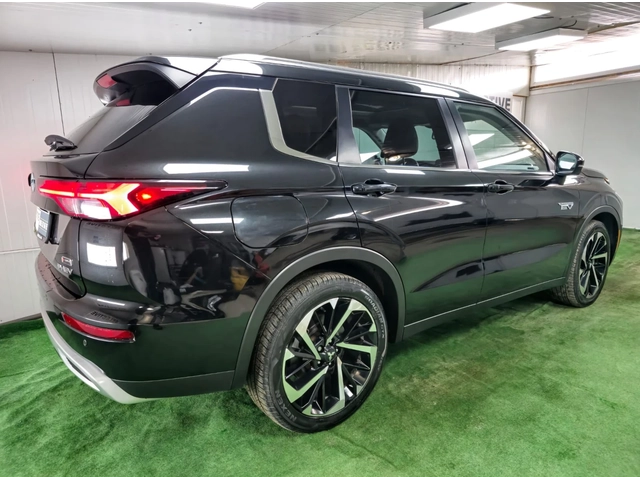 Mitsubishi Outlander PLUG-IN HYBRID PHEV SE S-AWC - автомобили, коли, обяви за нови и употребявани 5