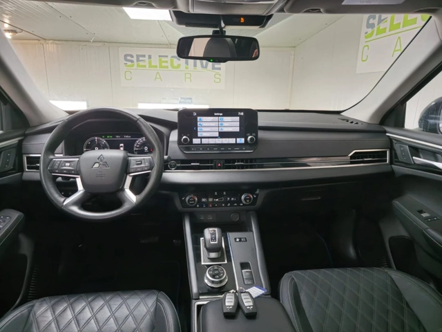 Mitsubishi Outlander PLUG-IN HYBRID PHEV SE S-AWC - автомобили, коли, обяви за нови и употребявани 8