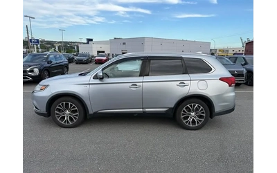 mitsubishi-outlander - 5