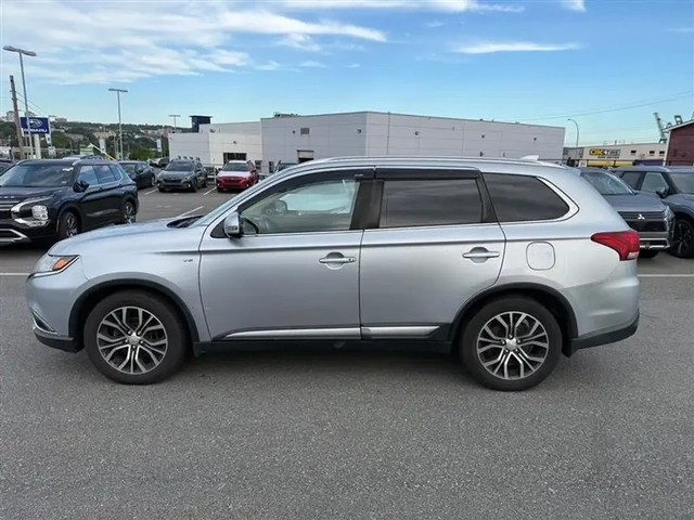 Mitsubishi Outlander GT* 3.0i* 6+ 1* 4X4* V6 - автомобили, коли, обяви за нови и употребявани 5