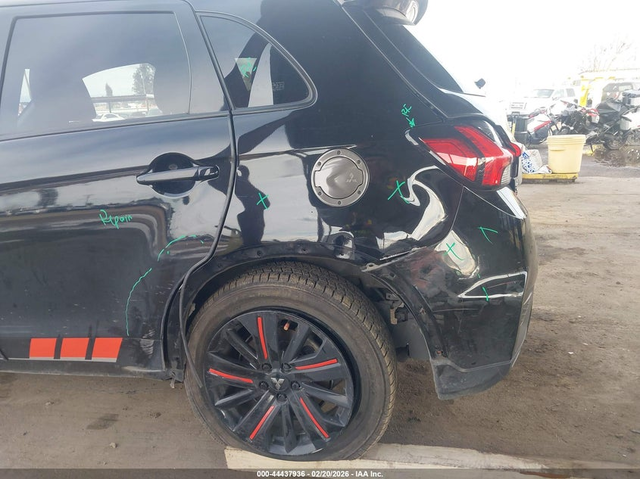 Mitsubishi OUTLANDER SPORT 2.0L I-4 DOHC, VVT, 148HP Front Wheel Drive - автомобили, коли, обяви за нови и употребявани 5