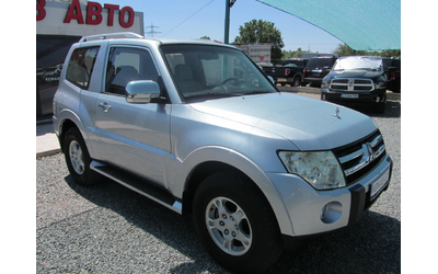 mitsubishi-pajero - 1