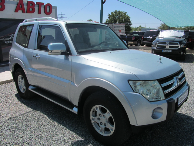 Mitsubishi Pajero 3.8i* 250k.c* avto - автомобили, коли, обяви за нови и употребявани 1