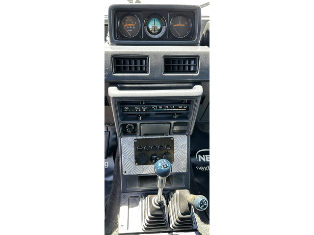 Mitsubishi Pajero 2.5D 84HP 4X4 - автомобили, коли, обяви за нови и употребявани 8