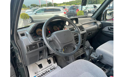 Mitsubishi Pajero - автомобили, коли, обяви за нови и употребявани 10