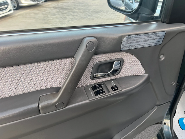 Mitsubishi Pajero - автомобили, коли, обяви за нови и употребявани 11