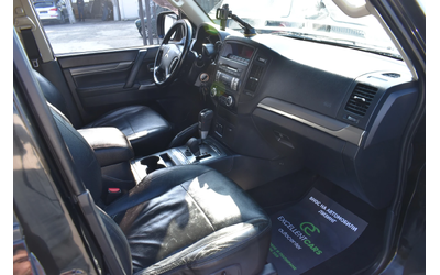 Mitsubishi Pajero 3.2d* AUTOMAT* SUPER-SELECT* 6+ 1 - автомобили, коли, обяви за нови и употребявани 11
