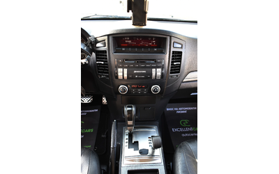 Mitsubishi Pajero 3.2d* AUTOMAT* SUPER-SELECT* 6+ 1 - автомобили, коли, обяви за нови и употребявани 13