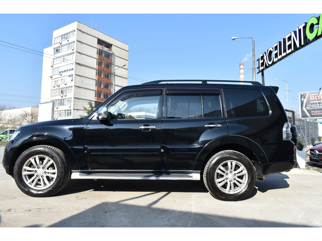 Mitsubishi Pajero 3.2d* AUTOMAT* SUPER-SELECT* 6+ 1 - автомобили, коли, обяви за нови и употребявани 1