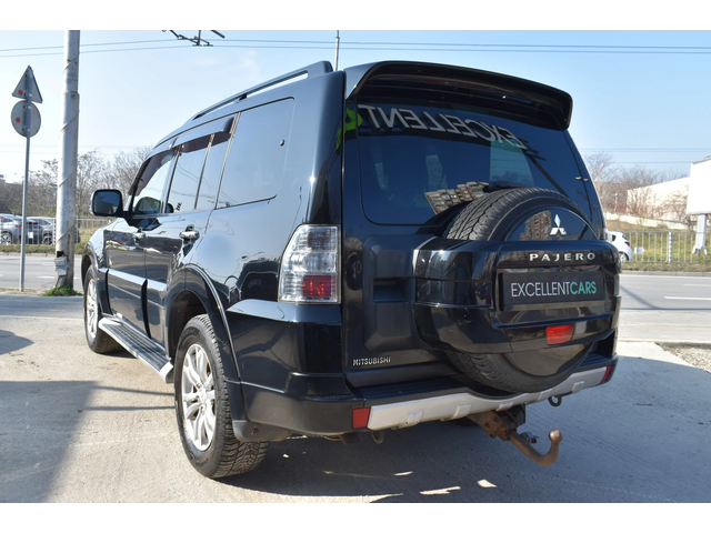 Mitsubishi Pajero 3.2d* AUTOMAT* SUPER-SELECT* 6+ 1 - автомобили, коли, обяви за нови и употребявани 3