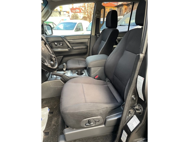 Mitsubishi Pajero 3.2DID Euro6 - автомобили, коли, обяви за нови и употребявани 7