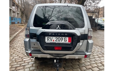 mitsubishi-pajero - 5