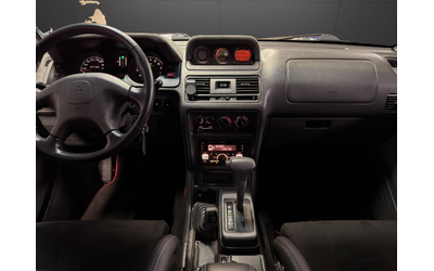 Mitsubishi Pajero V6 - автомобили, коли, обяви за нови и употребявани 26