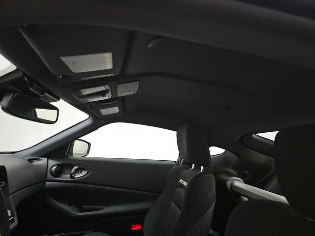 Nissan 370Z Z NISMO Twin Turbo V6 - автомобили, коли, обяви за нови и употребявани 15