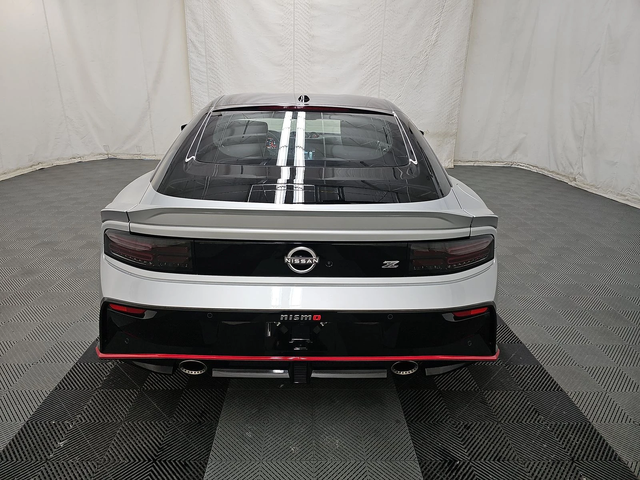 Nissan 370Z Z NISMO Twin Turbo V6 - автомобили, коли, обяви за нови и употребявани 6