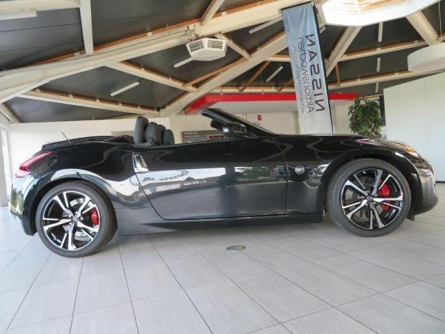 Nissan 370Z 3.7 Roadster - автомобили, коли, обяви за нови и употребявани 5