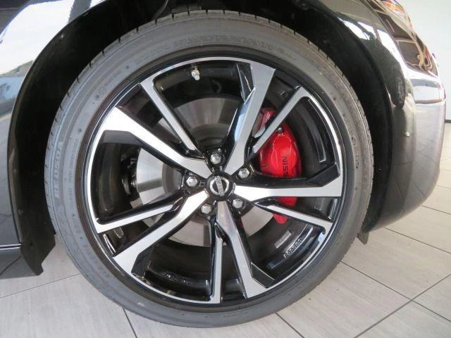 Nissan 370Z 3.7 Roadster - автомобили, коли, обяви за нови и употребявани 6