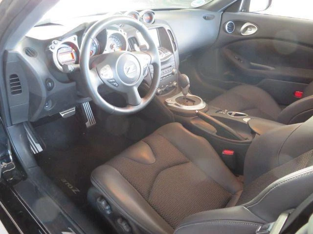 Nissan 370Z 3.7 Roadster - автомобили, коли, обяви за нови и употребявани 9