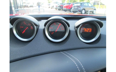 Nissan 370Z 3.7 - автомобили, коли, обяви за нови и употребявани 15