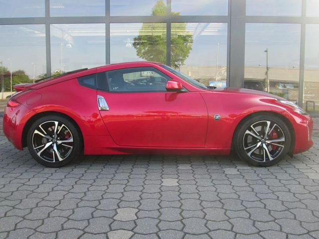 Nissan 370Z 3.7 - автомобили, коли, обяви за нови и употребявани 5