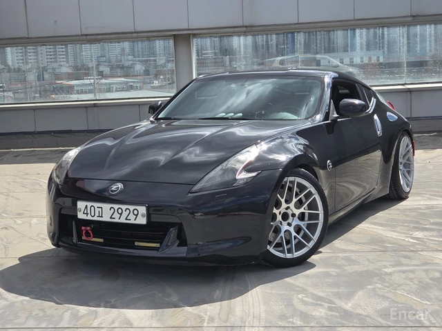 Nissan 370Z * КОЖА* ПОДГРЕВ* NAVI* CAMERA* - автомобили, коли, обяви за нови и употребявани 0