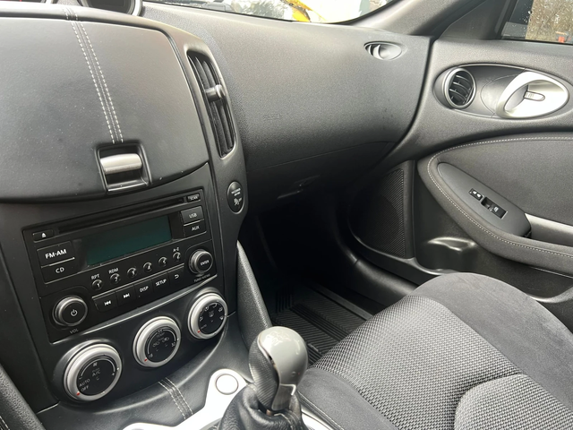 Nissan 370Z * KEYLESS* РЪЧКА* V6* - автомобили, коли, обяви за нови и употребявани 11