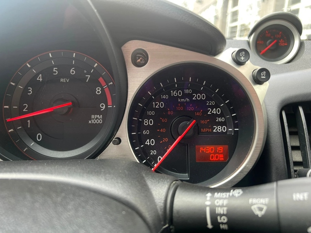 Nissan 370Z * KEYLESS* РЪЧКА* V6* - автомобили, коли, обяви за нови и употребявани 13