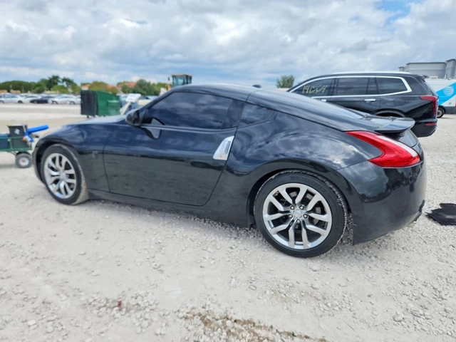 Nissan 370Z Touring* 3.7* - автомобили, коли, обяви за нови и употребявани 3