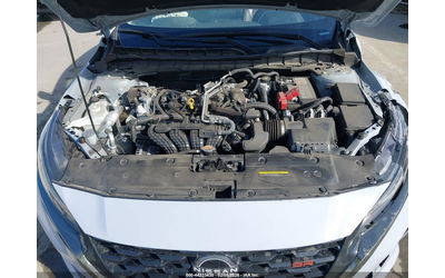 Nissan Altima 2.5L I-4 DI, DOHC, VVT, 188HP Front Wheel Drive - автомобили, коли, обяви за нови и употребявани 9