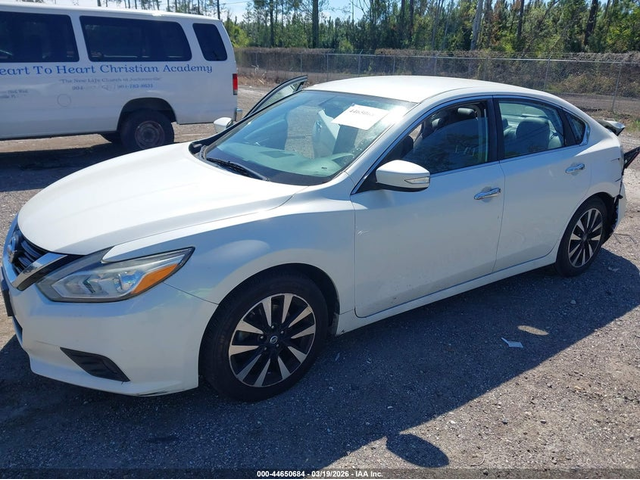 Nissan Altima 2.5L I-4 DOHC, VVT, 179HP Front Wheel Drive - автомобили, коли, обяви за нови и употребявани 1