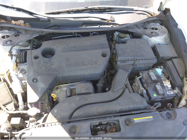 Nissan Altima 2.5L I-4 DOHC, VVT, 179HP Front Wheel Drive - автомобили, коли, обяви за нови и употребявани 9