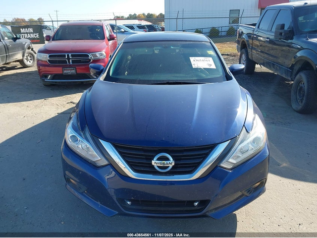 Nissan Altima 2.5L I-4 DOHC, VVT, 179HP Front Wheel Drive - автомобили, коли, обяви за нови и употребявани 14