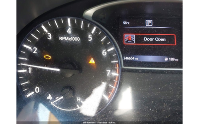 Nissan Altima 2.5L I-4 DOHC, VVT, 179HP Front Wheel Drive - автомобили, коли, обяви за нови и употребявани 6