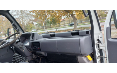 Nissan Capstar 3.0 tdi тристранен - автомобили, коли, обяви за нови и употребявани 9