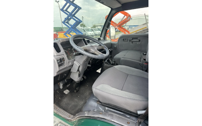 Nissan Capstar - автомобили, коли, обяви за нови и употребявани 12