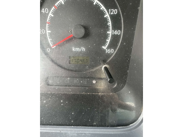 Nissan Capstar - автомобили, коли, обяви за нови и употребявани 13