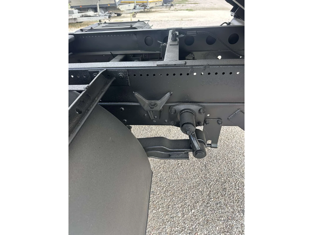 Nissan Capstar - автомобили, коли, обяви за нови и употребявани 9