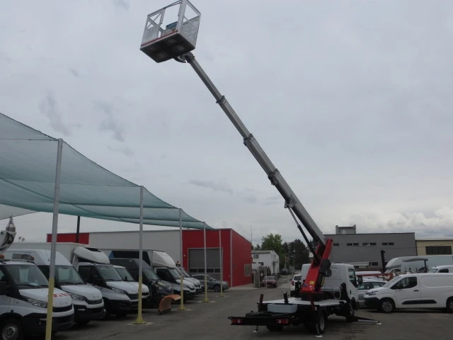 Nissan Capstar АВТОВИШКА 20m - автомобили, коли, обяви за нови и употребявани 2