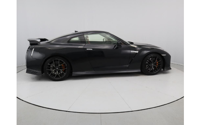 Nissan GT-R - автомобили, коли, обяви за нови и употребявани 12