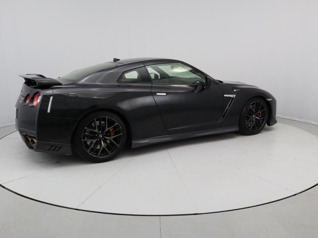 Nissan GT-R - автомобили, коли, обяви за нови и употребявани 14