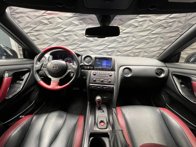 Nissan Gt-r R35 3.8 V6 AWD* Bose* Navi - автомобили, коли, обяви за нови и употребявани 4