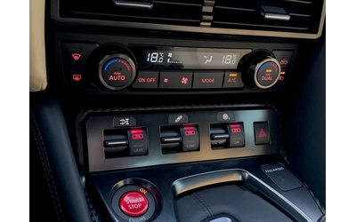 Nissan Gt-r PREMIUM COUPE - автомобили, коли, обяви за нови и употребявани 10