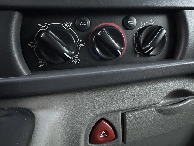 Nissan Interstar 2, 5 dci - автомобили, коли, обяви за нови и употребявани 7