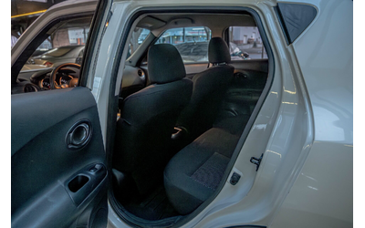 Nissan Juke 1.6/Климатик/LED - автомобили, коли, обяви за нови и употребявани 7