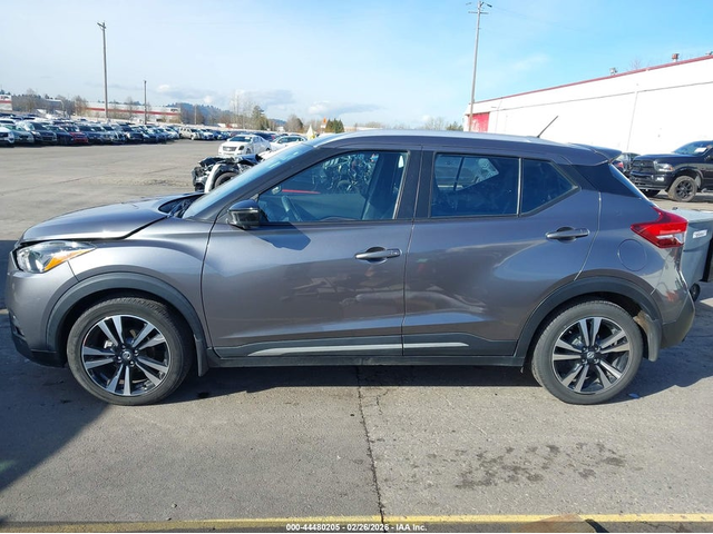 Nissan KICKS 1.6L I-4 DOHC, VVT, 122HP Front Wheel Drive - автомобили, коли, обяви за нови и употребявани 13