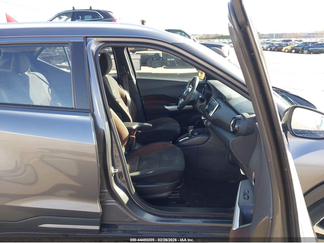 Nissan KICKS 1.6L I-4 DOHC, VVT, 122HP Front Wheel Drive - автомобили, коли, обяви за нови и употребявани 4