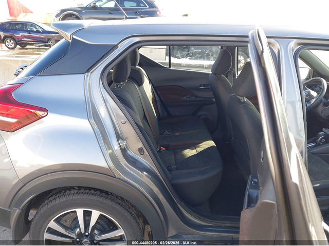 Nissan KICKS 1.6L I-4 DOHC, VVT, 122HP Front Wheel Drive - автомобили, коли, обяви за нови и употребявани 7